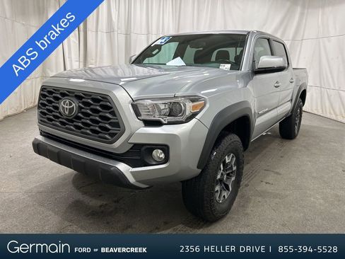 Used 2023 Toyota Tacoma TRD Off-Road w/ Technology Package image 3