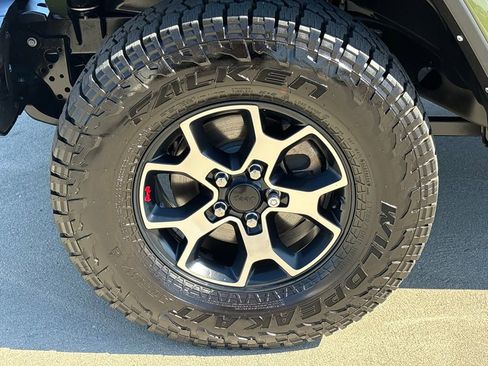 Used 2021 Jeep Wrangler Unlimited Rubicon image 30