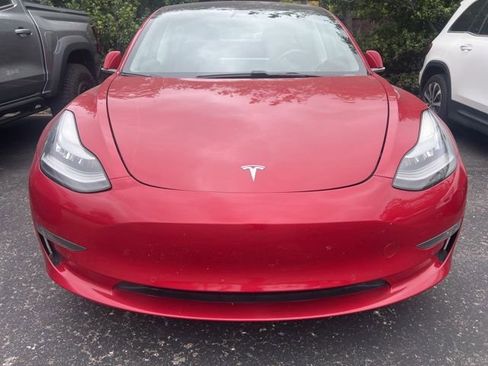 Used 2018 Tesla Model 3 Long Range RWD image 2