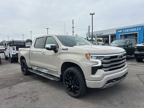 New 2026 Chevrolet Silverado 1500 High Country w/ High Country Premium Package AWD/4WD image 1
