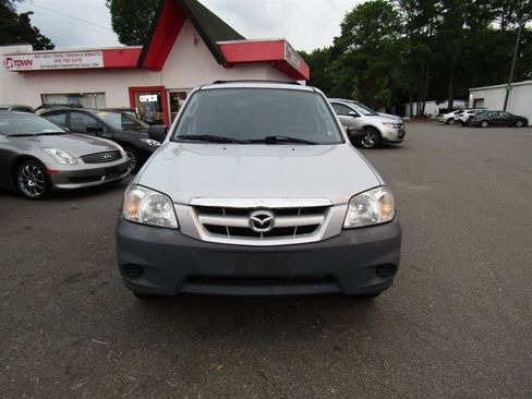 Used 2005 MAZDA Tribute I FWD image 2