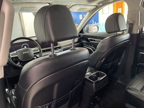 Used 2023 Kia Telluride SX Prestige image 18