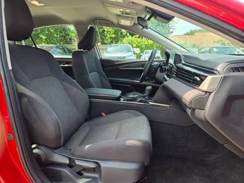 Used 2025 Toyota Camry LE FWD image 29
