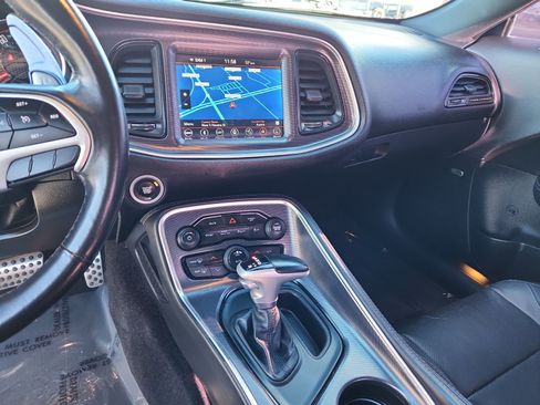 Used 2018 Dodge Challenger GT w/ Driver Convenience Group image 20