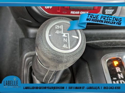 Used 2026 Jeep Wrangler Unlimited Rubicon AWD/4WD image 28