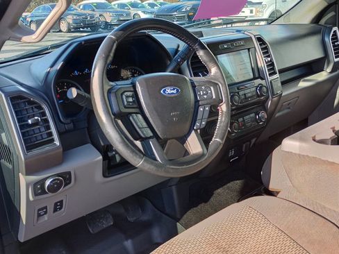 Used 2017 Ford F150 XLT w/ Equipment Group 302A Luxury image 9