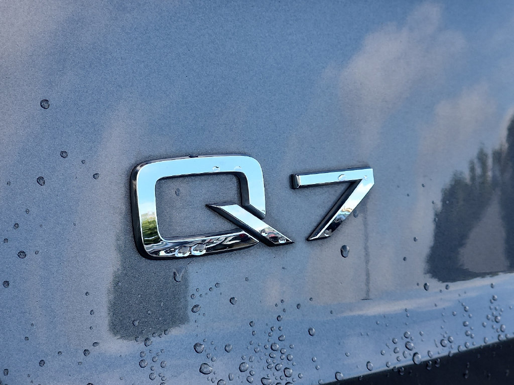 Used 2023 Audi Q7 3.0T Premium Plus AWD/4WD image 28