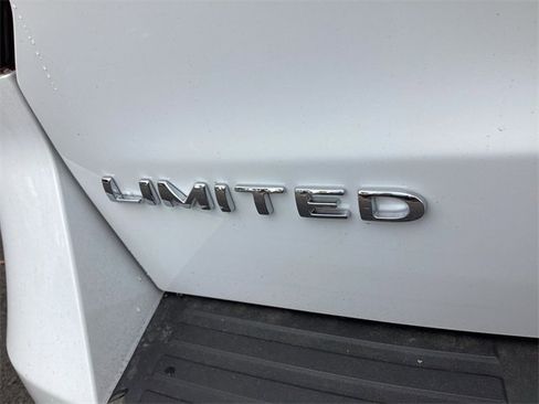 Used 2023 Ford Expedition Limited image 31