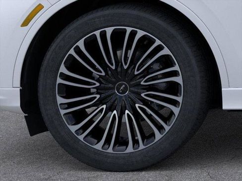 New 2026 Lincoln Aviator Black Label image 19