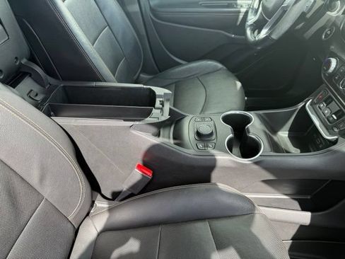 Used 2020 GMC Terrain SLT w/ Preferred Package FWD image 15
