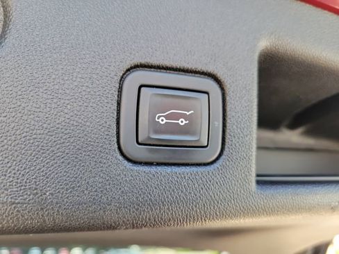 Used 2020 Chevrolet Equinox LT AWD/4WD image 29