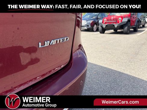 Used 2020 Chrysler Pacifica Limited FWD image 16