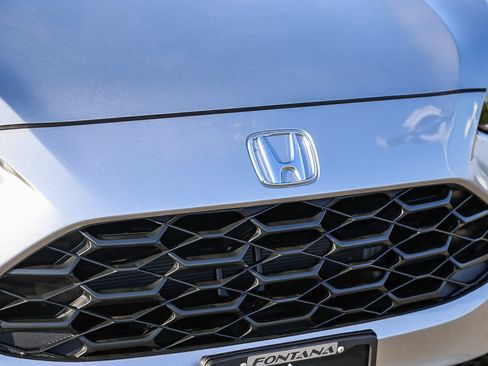 New 2026 Honda HR-V LX image 5