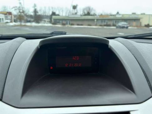 Used 2012 Ford Fiesta SE w/ Winter Pkg image 17