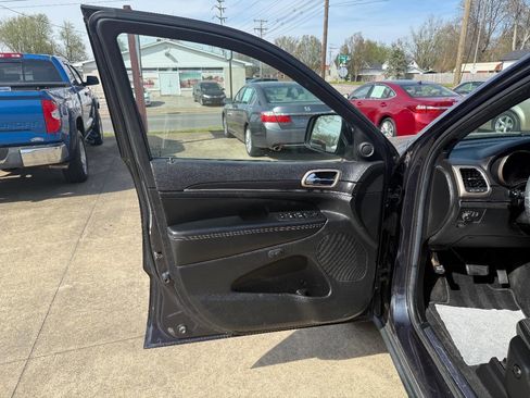 Used 2014 Jeep Grand Cherokee Limited image 10