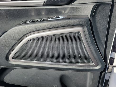 Used 2025 Kia Telluride S AWD/4WD image 19