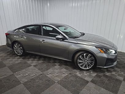 Used 2023 Nissan Altima 2.5 SL