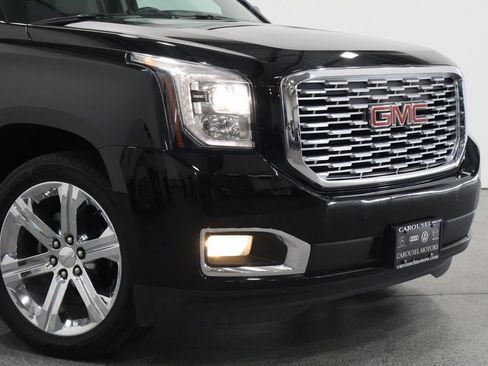 Used 2019 GMC Yukon Denali w/ Denali Ultimate Package image 3