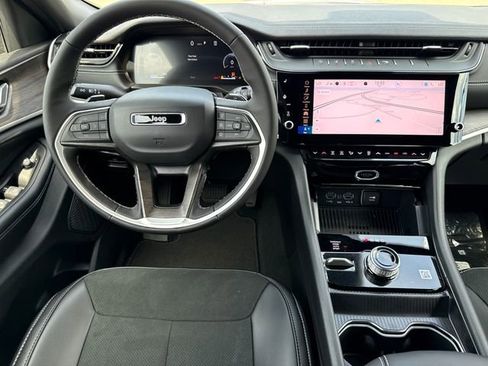 New 2026 Jeep Grand Cherokee L 4WD image 18