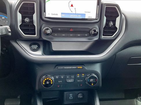 Used 2021 Ford Bronco Sport Big Bend w/ Big Bend Package (96B) AWD/4WD image 15