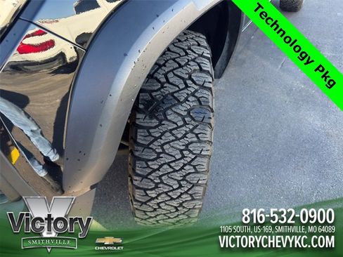 Used 2023 Chevrolet Colorado Trail Boss w/ Technology Package image 26