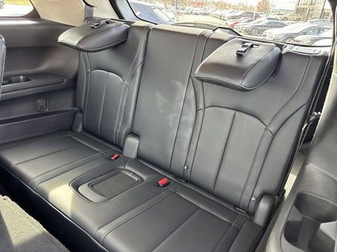 Used 2023 INFINITI QX60 Pure image 17
