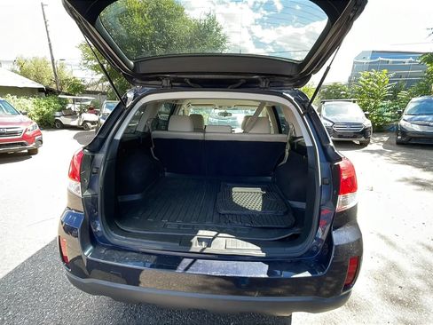 Used 2012 Subaru Outback 2.5i Premium w/ All-Weather Pkg AWD/4WD image 25