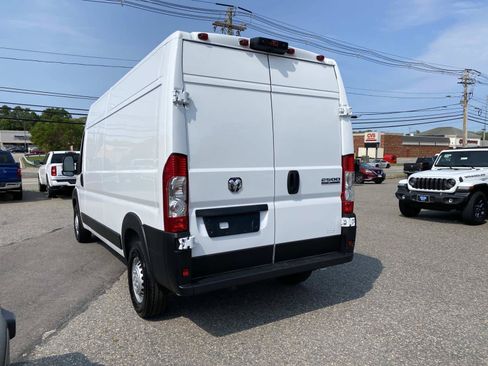 Used 2026 RAM ProMaster 2500 w/ Convenience Group FWD image 6