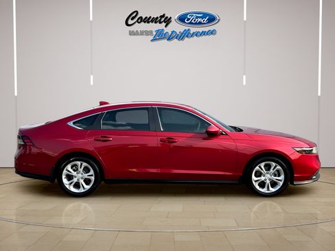 Used 2023 Honda Accord LX image 13