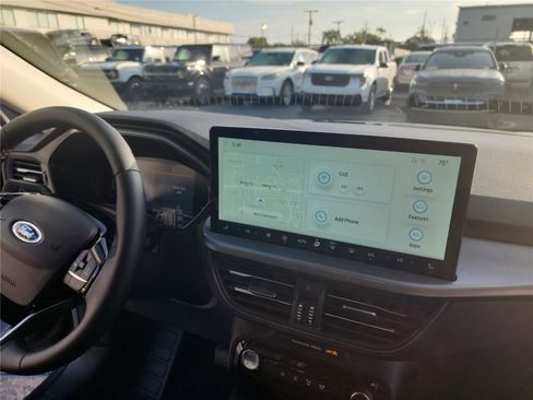 New 2026 Ford Escape SE image 25