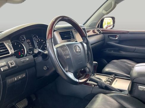 Used 2015 Lexus LX 570 4WD image 18