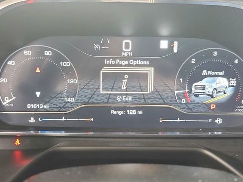 Used 2023 GMC Yukon XL AT4 image 9