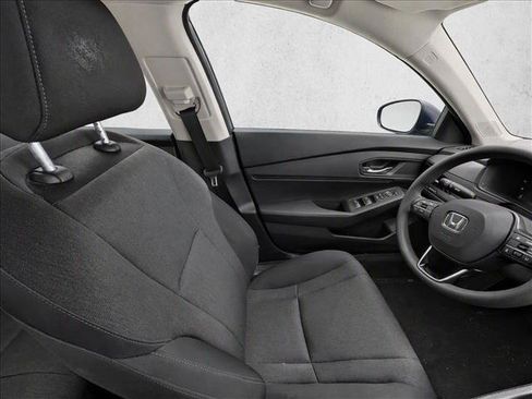 Used 2023 Honda Accord EX image 16