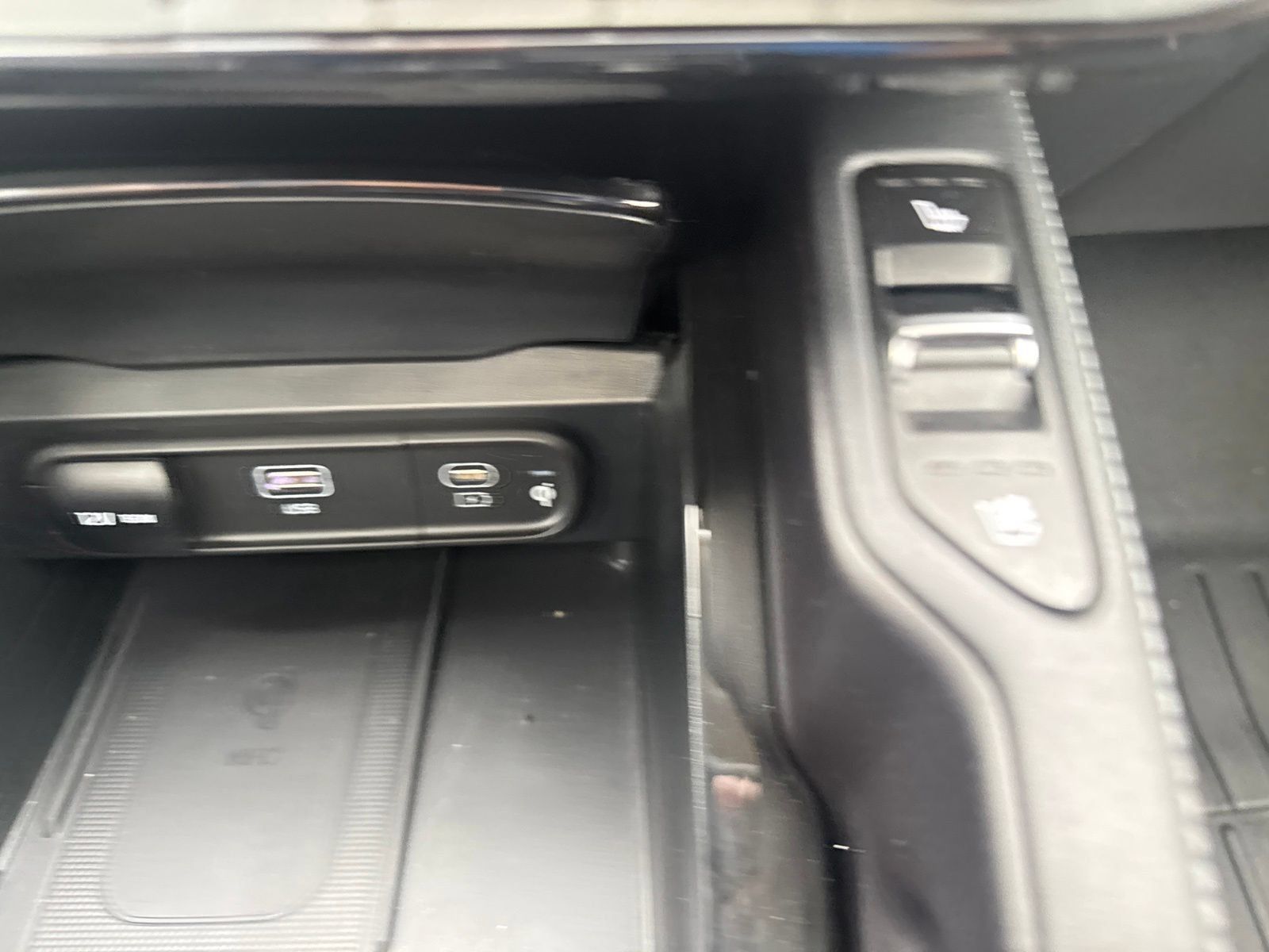 Used 2024 Kia Telluride SX AWD/4WD image 25