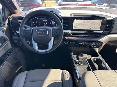 New 2026 GMC Sierra 1500 SLT image 18