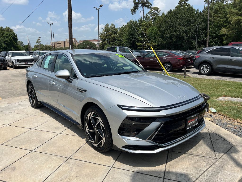 Certified 2026 Hyundai Sonata SEL FWD image 3