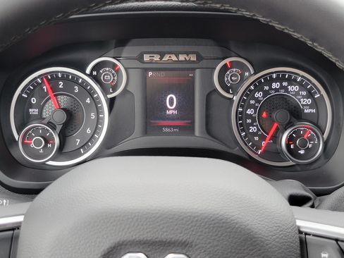 Used 2026 RAM 2500 Big Horn AWD/4WD image 9