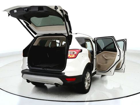 Used 2017 Ford Escape Titanium FWD image 14