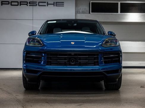 Certified 2025 Porsche Cayenne Coupe image 7