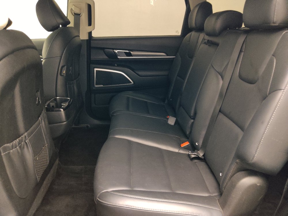 Used 2020 Kia Telluride S w/ S 8 Passenger Seating Package FWD image 18