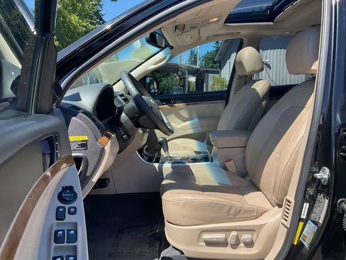 Used 2012 Hyundai Veracruz Limited FWD image 9