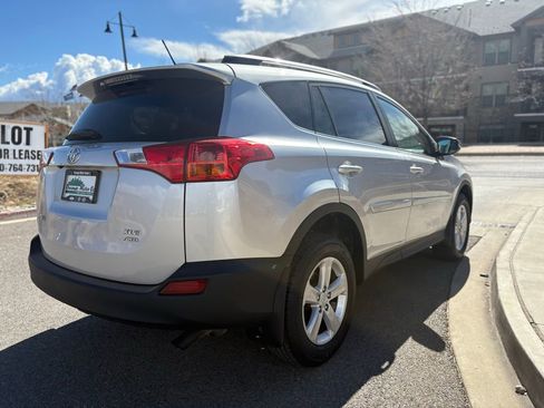 Used 2014 Toyota RAV4 XLE image 9