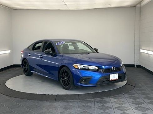 Used 2023 Honda Civic Sport image 1