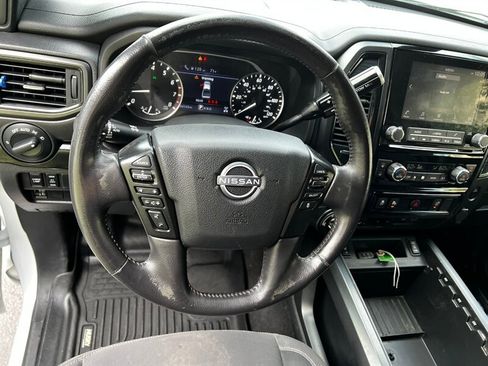 Used 2023 Nissan Titan SV w/ SV Convenience Package AWD/4WD image 27