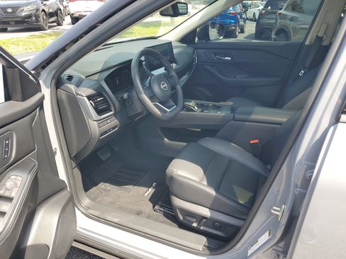 Certified 2024 Nissan Rogue SL w/ SL Premium Package FWD image 13
