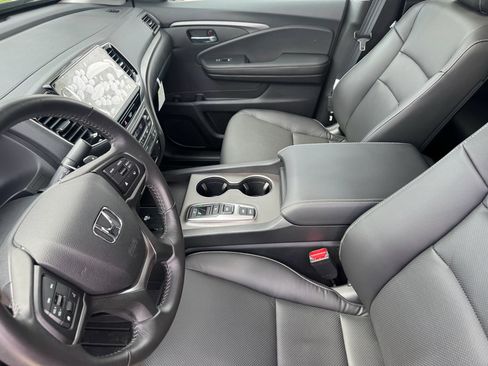 Used 2025 Honda Ridgeline RTL+ image 16