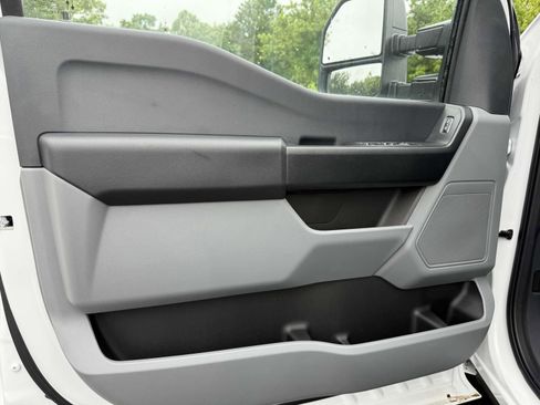 New 2025 Ford F550 4x4 Crew Cab Super Duty image 8