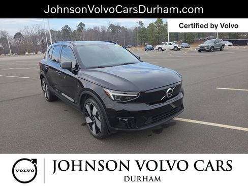Used 2023 Volvo XC40 Recharge Ultimate image 3