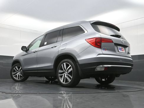 Used 2017 Honda Pilot Elite image 32