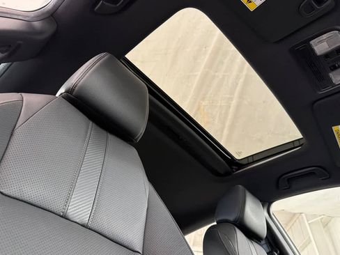 Used 2019 Honda Civic EX-L image 17
